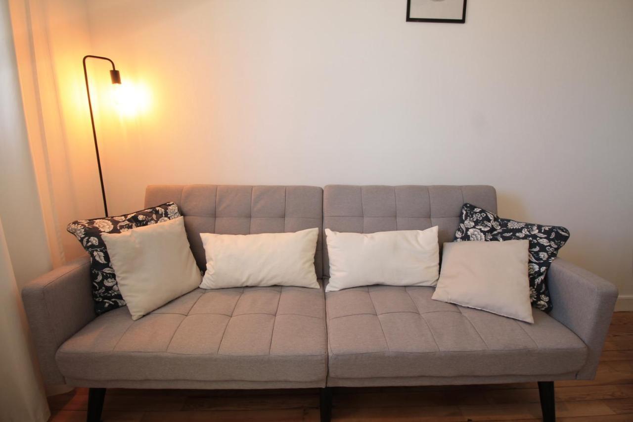 Lacolline-Ponthebert,Com - Appartement Entier Renove -Grand Parking Gratuit, Tout Equipe, Confortable, Netflix Et Amazon Prime Gratuits Et Illimites, Matelas Emma, Lave Linge, Vue Sur La Vallee, Rdc 外观 照片