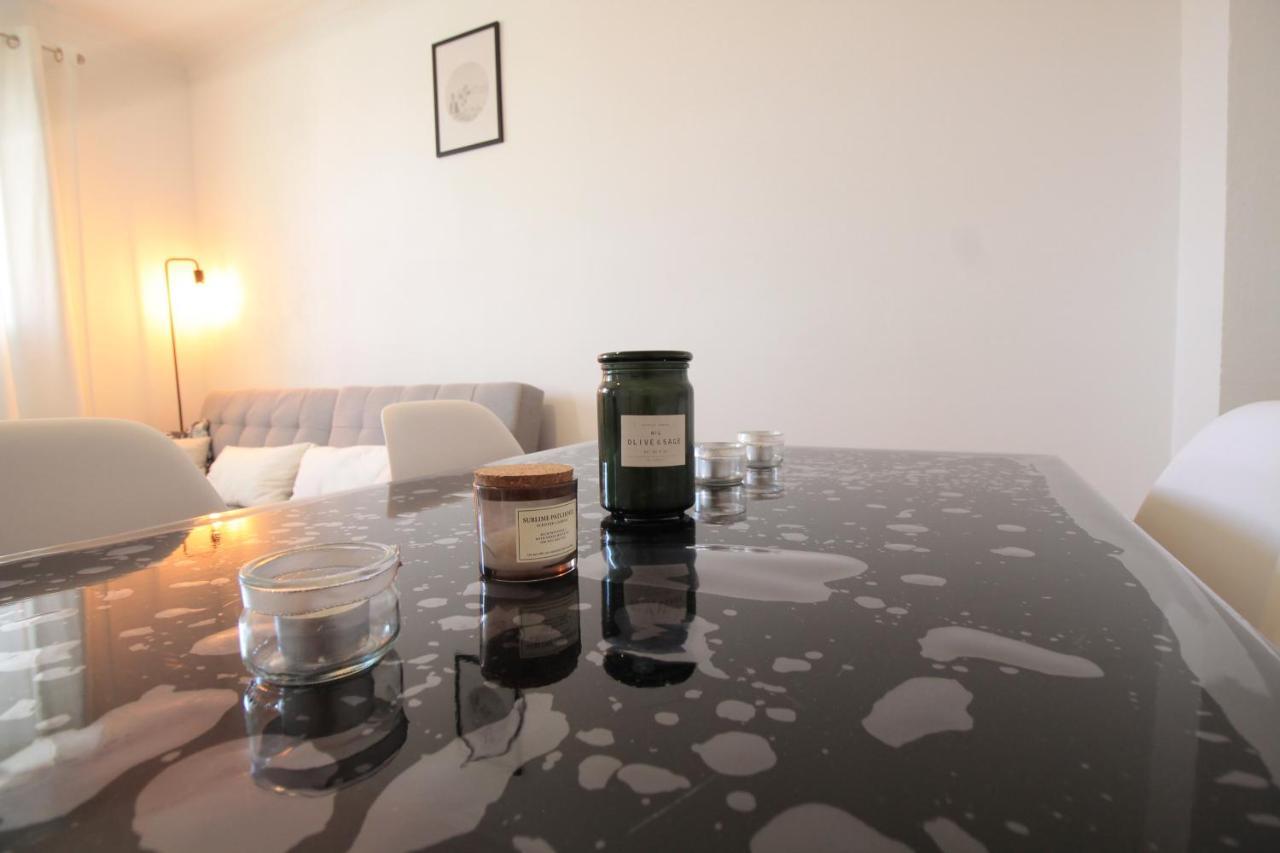 Lacolline-Ponthebert,Com - Appartement Entier Renove -Grand Parking Gratuit, Tout Equipe, Confortable, Netflix Et Amazon Prime Gratuits Et Illimites, Matelas Emma, Lave Linge, Vue Sur La Vallee, Rdc 外观 照片